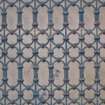 grille indienne avec cadre en bois