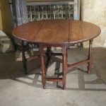 Table anglaise gateleg, pliante, en chêne.
