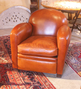 Fauteuil Club modèle Classic, teinte Cognac